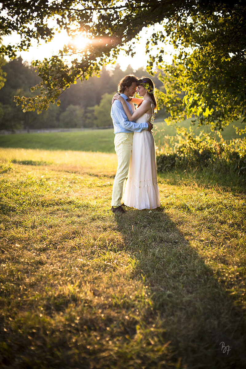 Familienfotografie Bayern: Paar unter einem Baum